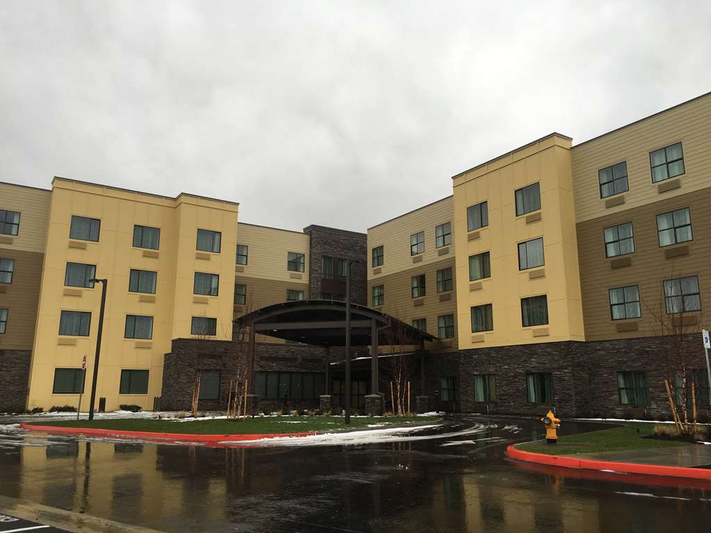Best Western Premier Hotel At Fisher'S Landing Vancouver Bagian luar foto
