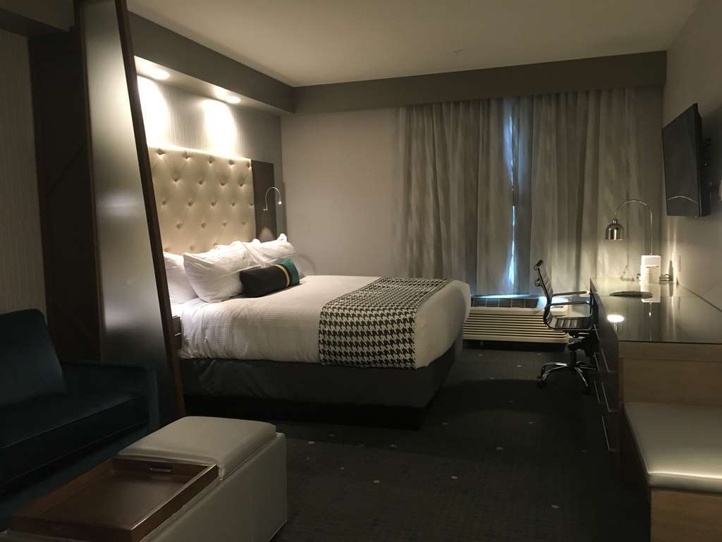 Best Western Premier Hotel At Fisher'S Landing Vancouver Ruang foto