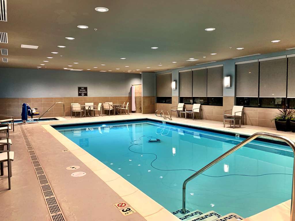 Best Western Premier Hotel At Fisher'S Landing Vancouver Fasilitas foto