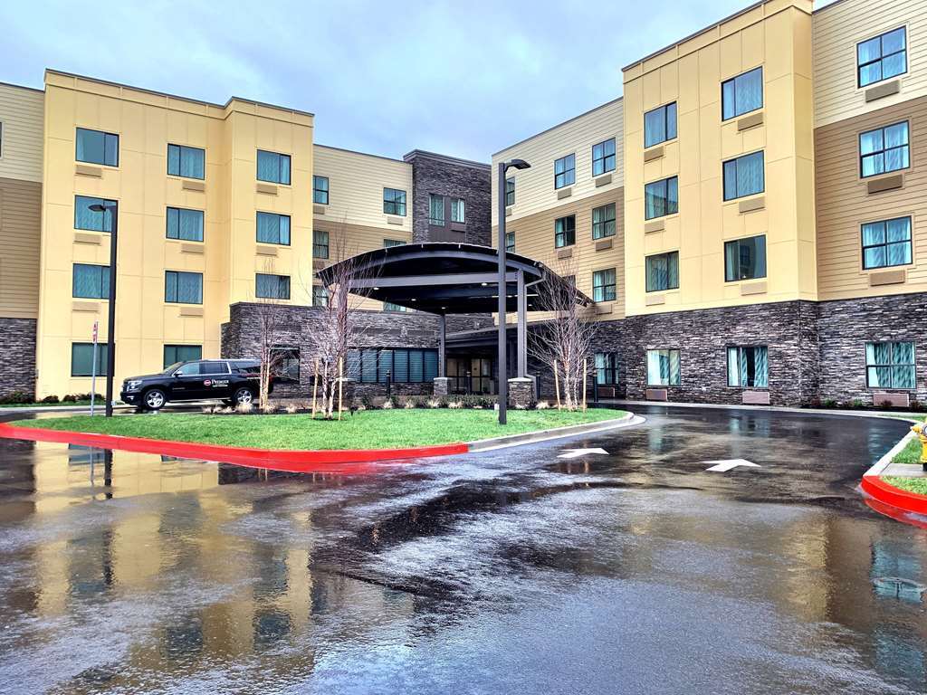 Best Western Premier Hotel At Fisher'S Landing Vancouver Bagian luar foto