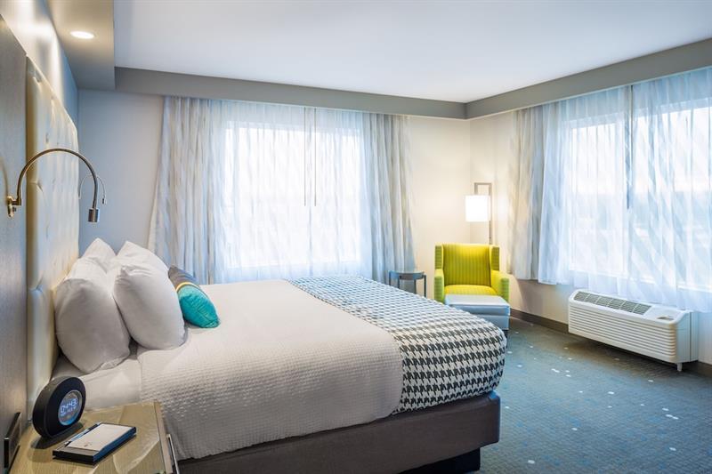 Best Western Premier Hotel At Fisher'S Landing Vancouver Bagian luar foto